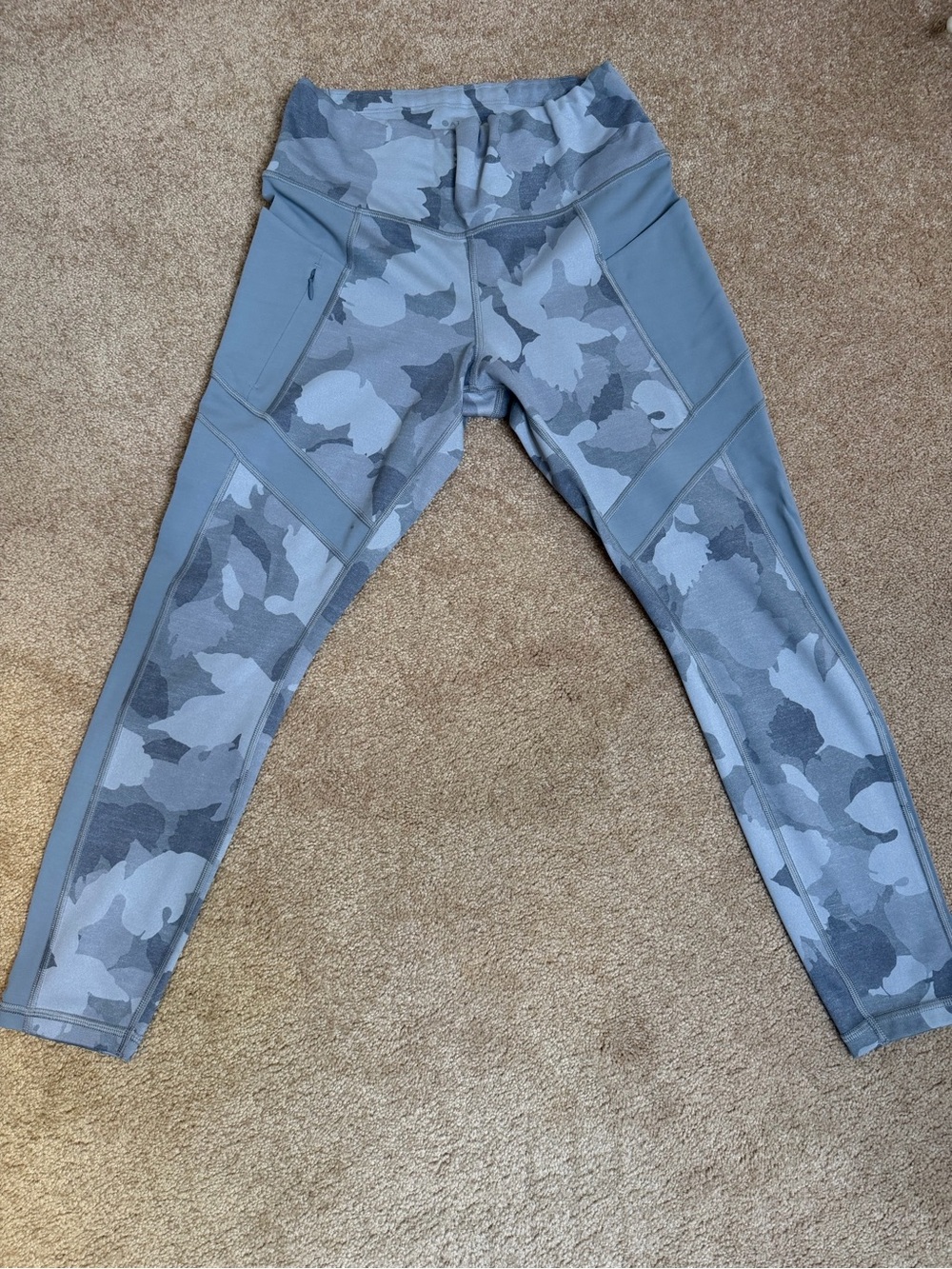 Athleta Women’s Grey Camo High-Waist Leggings with Side Pockets